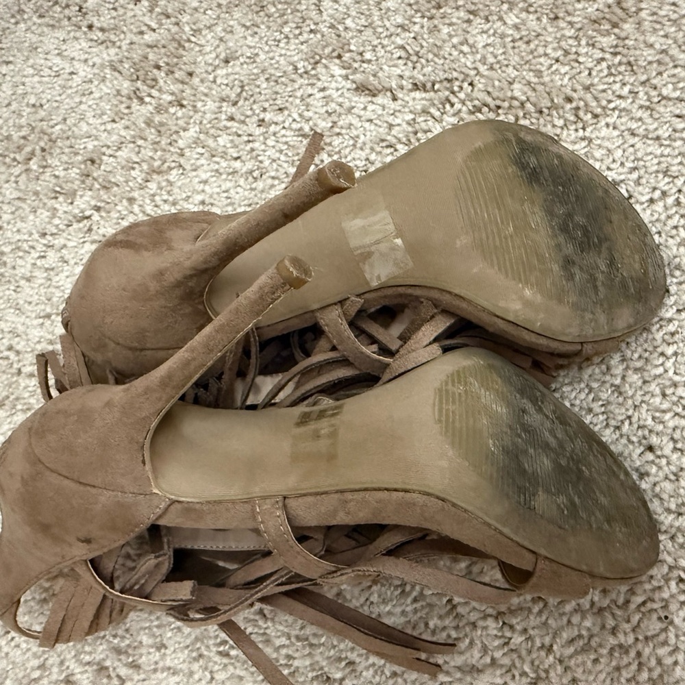 Fringe Tan Women's Sandals - Picture 5 of 6